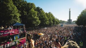 blogposts-regionalhero-rave-the-planet